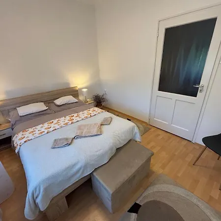 Kitti Kuckoja Apartament Debreczyn
